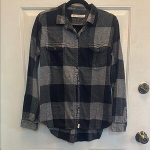 Woolrich Women's Black and Gray Plaid Button Down Shirt